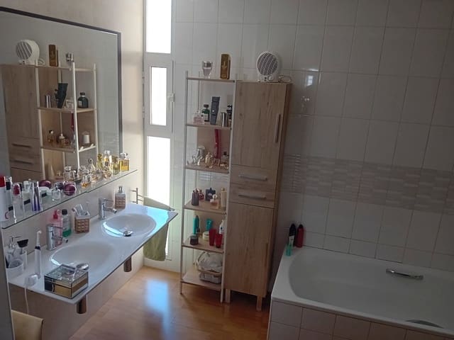 Finca/Casa Rural de 5 habitaciones en Jijona / Xixona en venta con piscina garaje - 439.000 € (Ref: 8780705)
