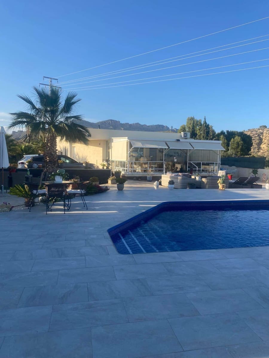 5 soveværelse Finca/Landehus til salg i Jijona / Xixona med swimmingpool garage - € 439.000 (Ref: 8780705)