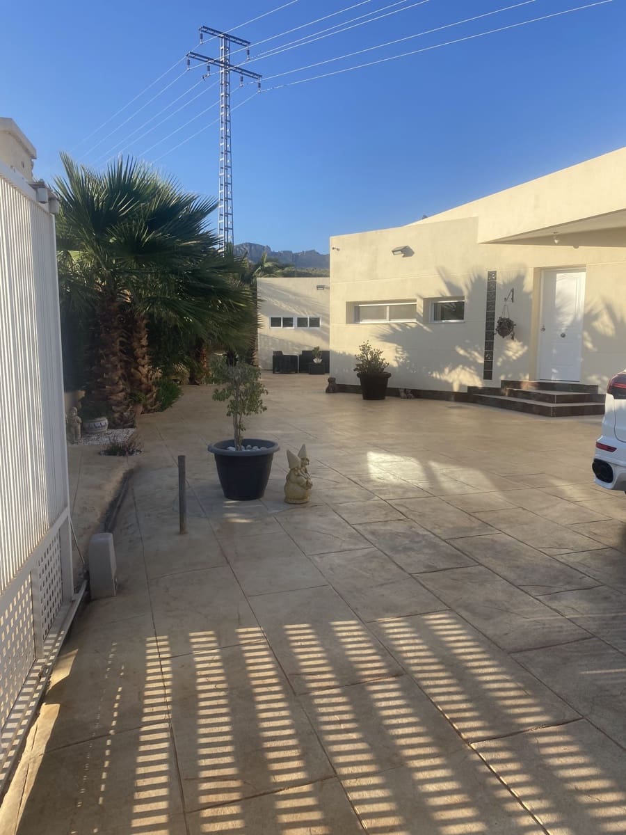 5 soveværelse Finca/Landehus til salg i Jijona / Xixona med swimmingpool garage - € 439.000 (Ref: 8780705)