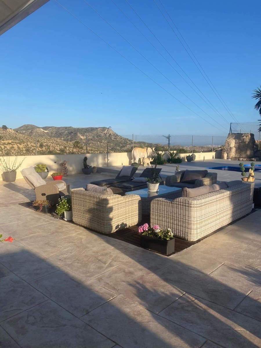5 soveværelse Finca/Landehus til salg i Jijona / Xixona med swimmingpool garage - € 439.000 (Ref: 8780705)