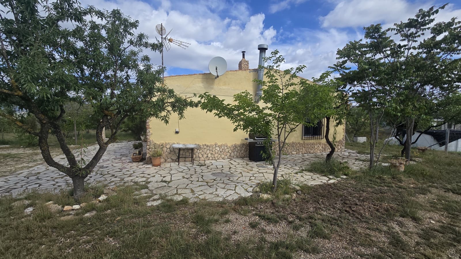 5 soveværelse Finca/Landehus til salg i Salinas med garage - € 189.000 (Ref: 9000177)