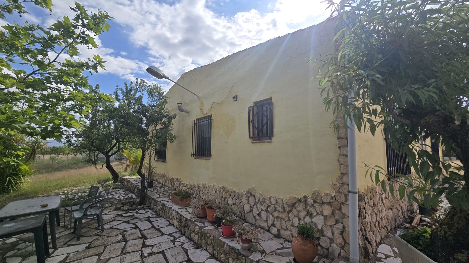 5 soveværelse Finca/Landehus til salg i Salinas med garage - € 189.000 (Ref: 9000177)