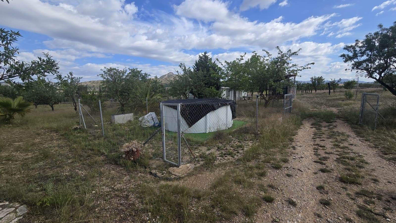 5 soveværelse Finca/Landehus til salg i Salinas med garage - € 189.000 (Ref: 9000177)