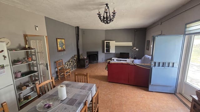 5 sypialnia Finka/Dom wiejski na sprzedaż w Salinas z garażem - 189 000 € (Ref: 9000177)