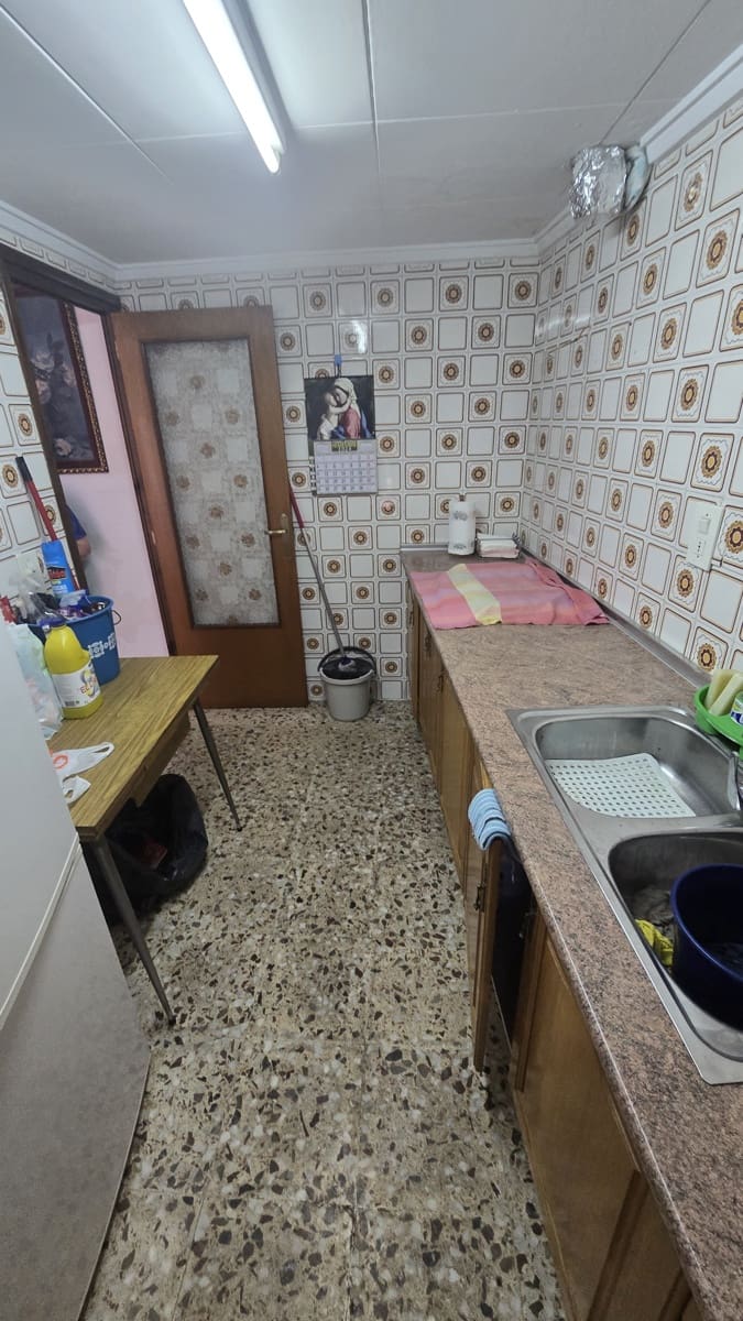 5 soveværelse Byhus til salg i Salinas - € 85.000 (Ref: 9013005)