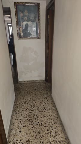 5 soveværelse Byhus til salg i Salinas - € 85.000 (Ref: 9013005)