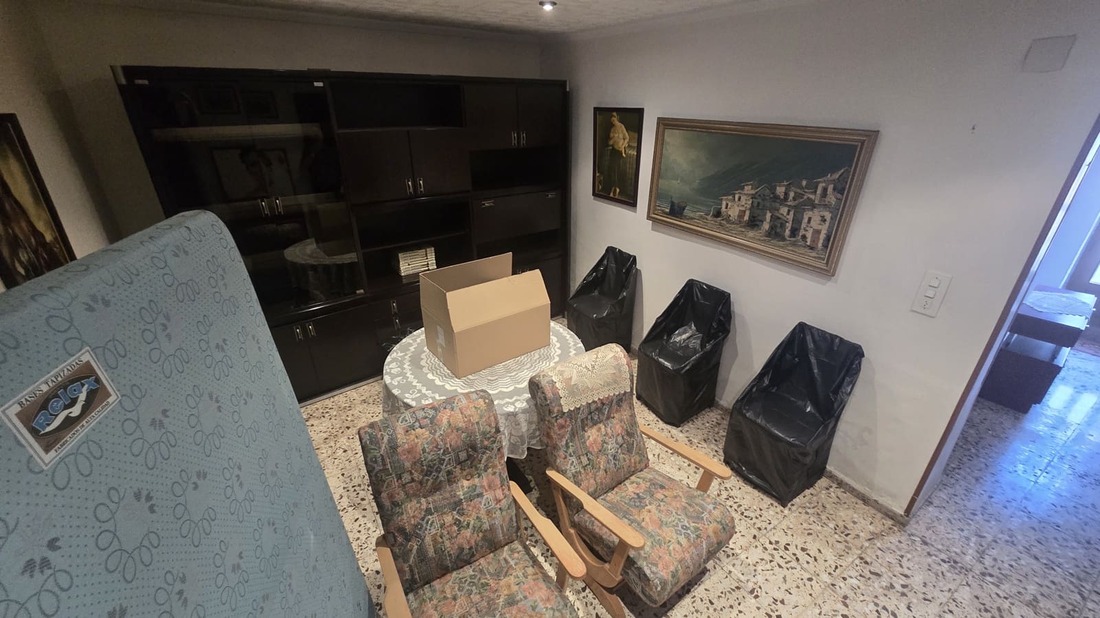 5 soveværelse Byhus til salg i Salinas - € 85.000 (Ref: 9013005)