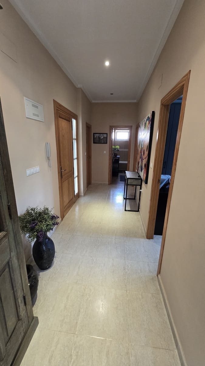 3 soveværelse Villa til salg i Sax med swimmingpool garage - € 399.999 (Ref: 9192992)