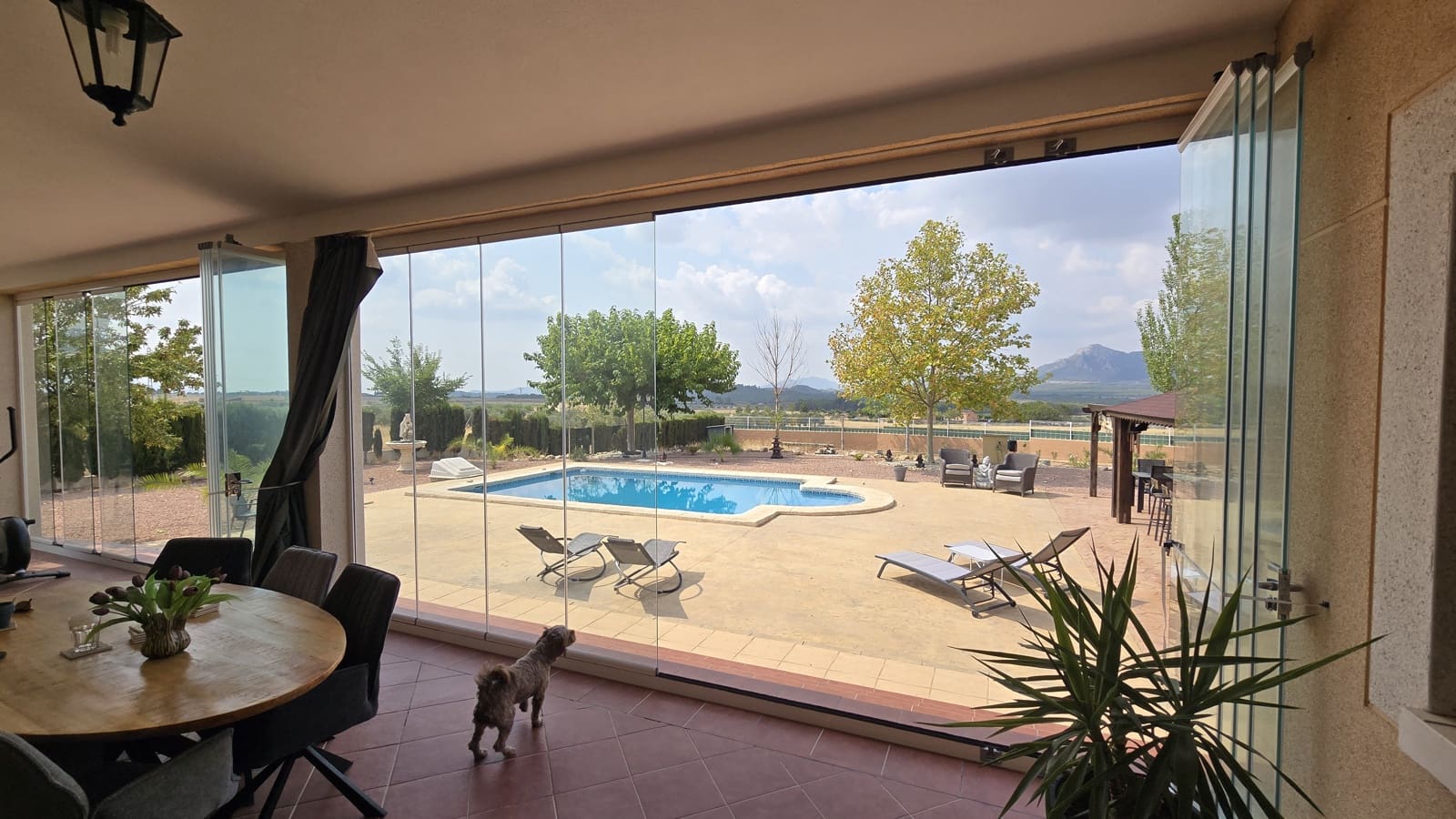 3 soveværelse Villa til salg i Sax med swimmingpool garage - € 399.999 (Ref: 9192992)