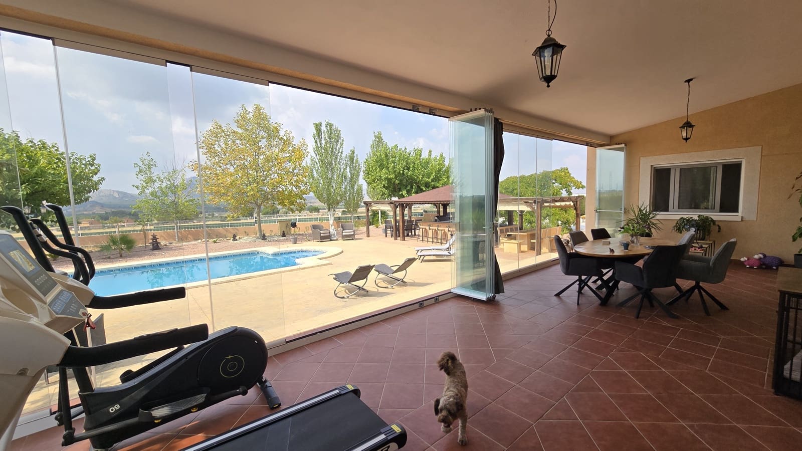 3 soveværelse Villa til salg i Sax med swimmingpool garage - € 399.999 (Ref: 9192992)