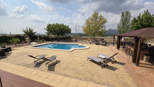 Chalet de 3 habitaciones en Sax en venta con piscina garaje - 399.999 € (Ref: 9192992)