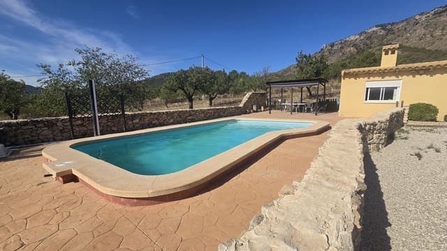 4 slaapkamer Finca/Landhuis te koop in Salinas met zwembad - € 339.000 (Ref: 9199916)