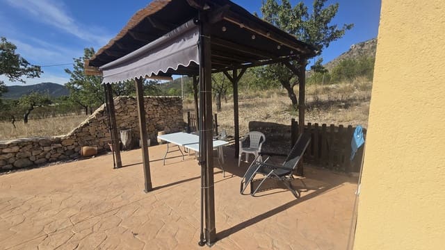 4 slaapkamer Finca/Landhuis te koop in Salinas met zwembad - € 339.000 (Ref: 9199916)