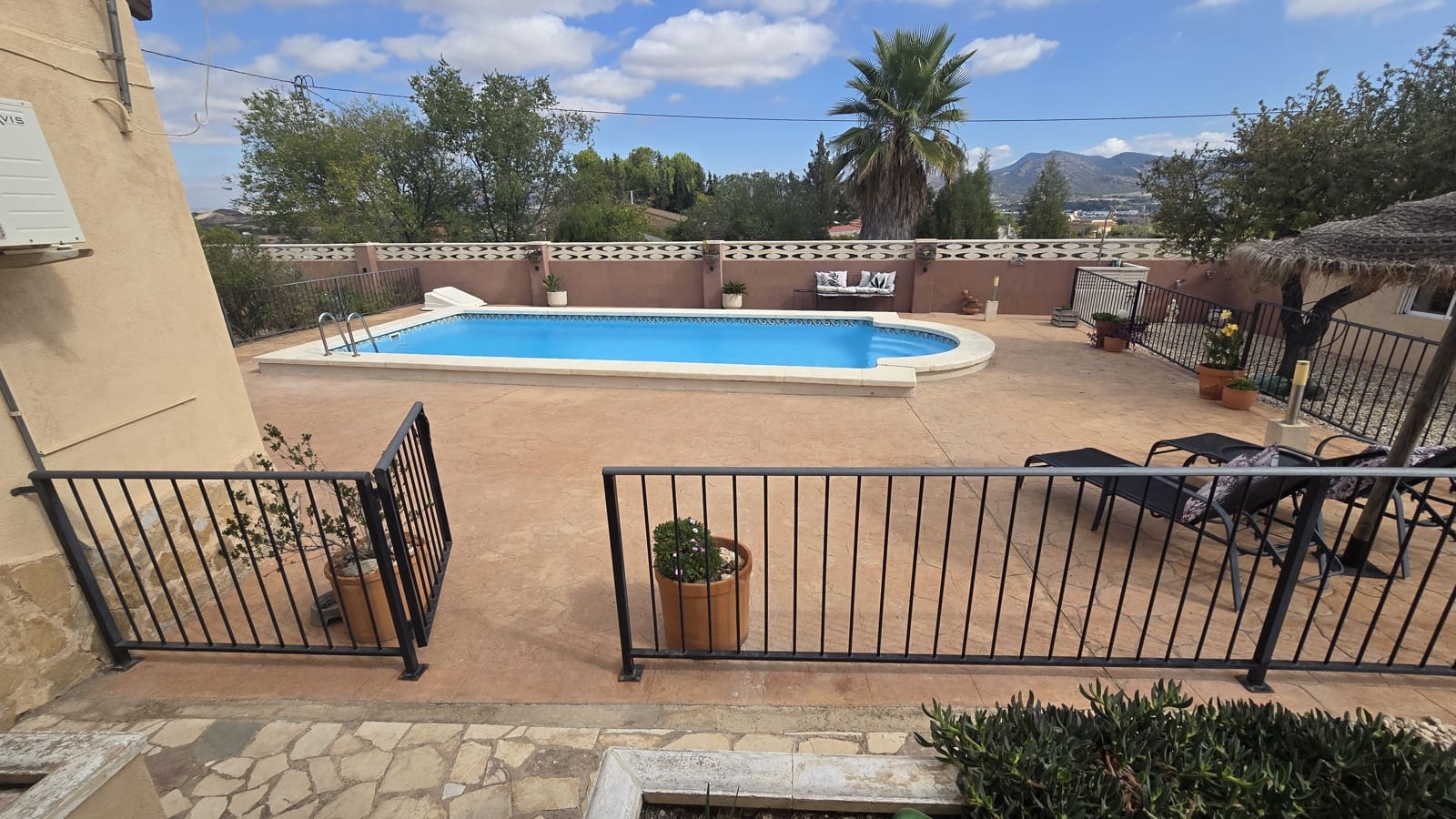 5 bedroom Finca/Country House for sale in Sax with pool garage - € 374,950 (Ref: 9289624)