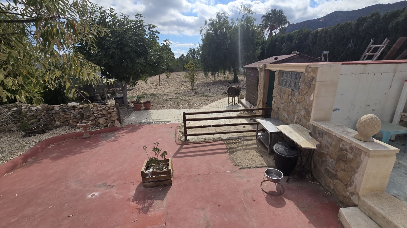 5 bedroom Finca/Country House for sale in Sax with pool garage - € 374,950 (Ref: 9289624)