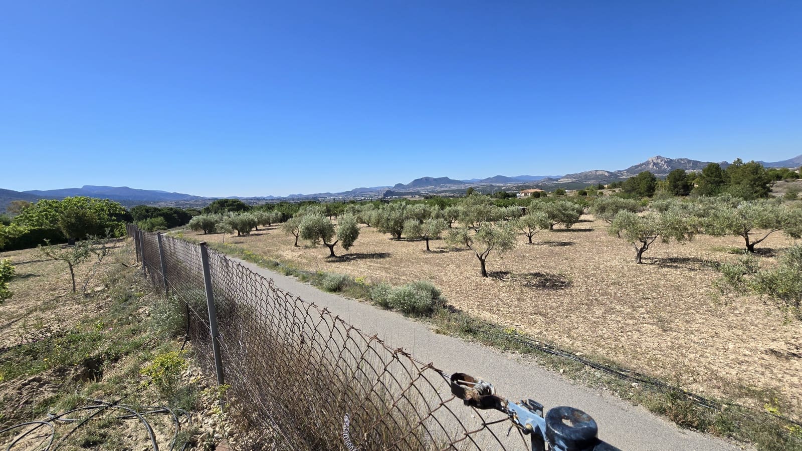 2 soverom Finca/Herregård til salgs i Sax med svømmebasseng garasje - € 99 950 (Ref: 9386529)