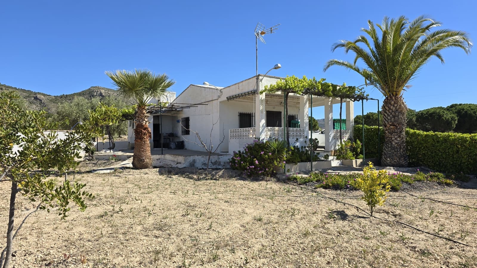 2 soverom Finca/Herregård til salgs i Sax med svømmebasseng garasje - € 99 950 (Ref: 9386529)