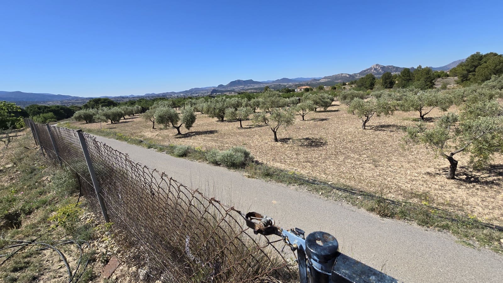 2 soverom Finca/Herregård til salgs i Sax med svømmebasseng garasje - € 99 950 (Ref: 9386529)