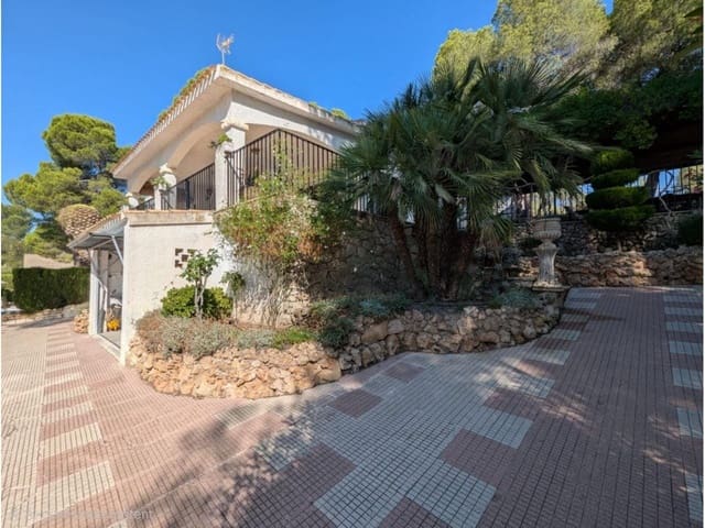 4 bedroom Finca/Country House for sale in Sax with pool garage - € 315,000 (Ref: 9386530)