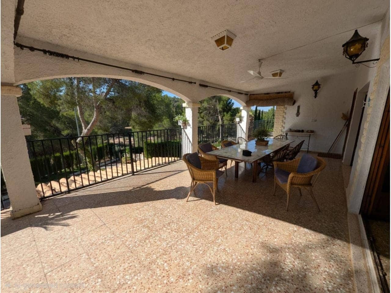 4 slaapkamer Finca/Landhuis te koop in Sax met zwembad garage - € 315.000 (Ref: 9386530)