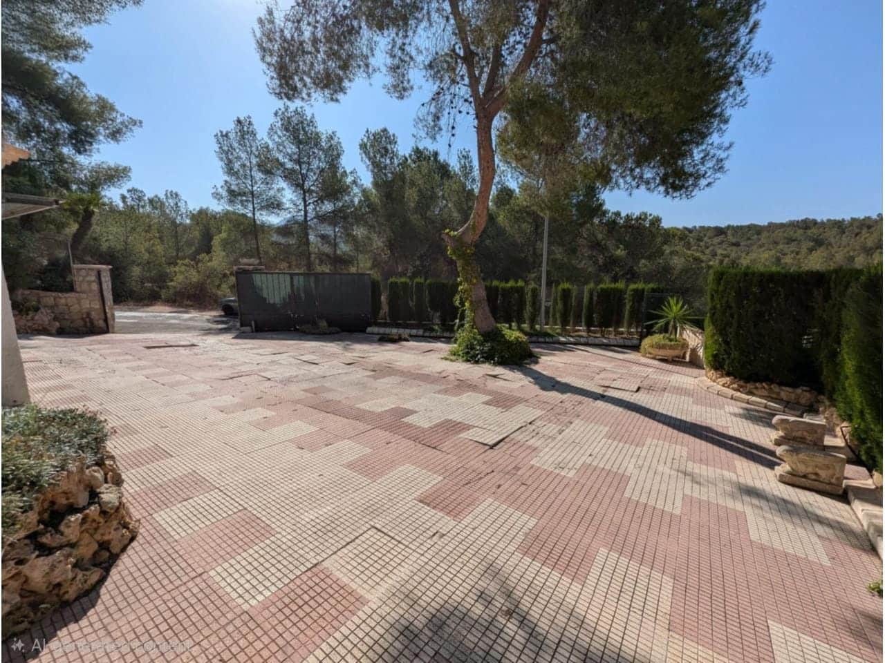 4 slaapkamer Finca/Landhuis te koop in Sax met zwembad garage - € 315.000 (Ref: 9386530)