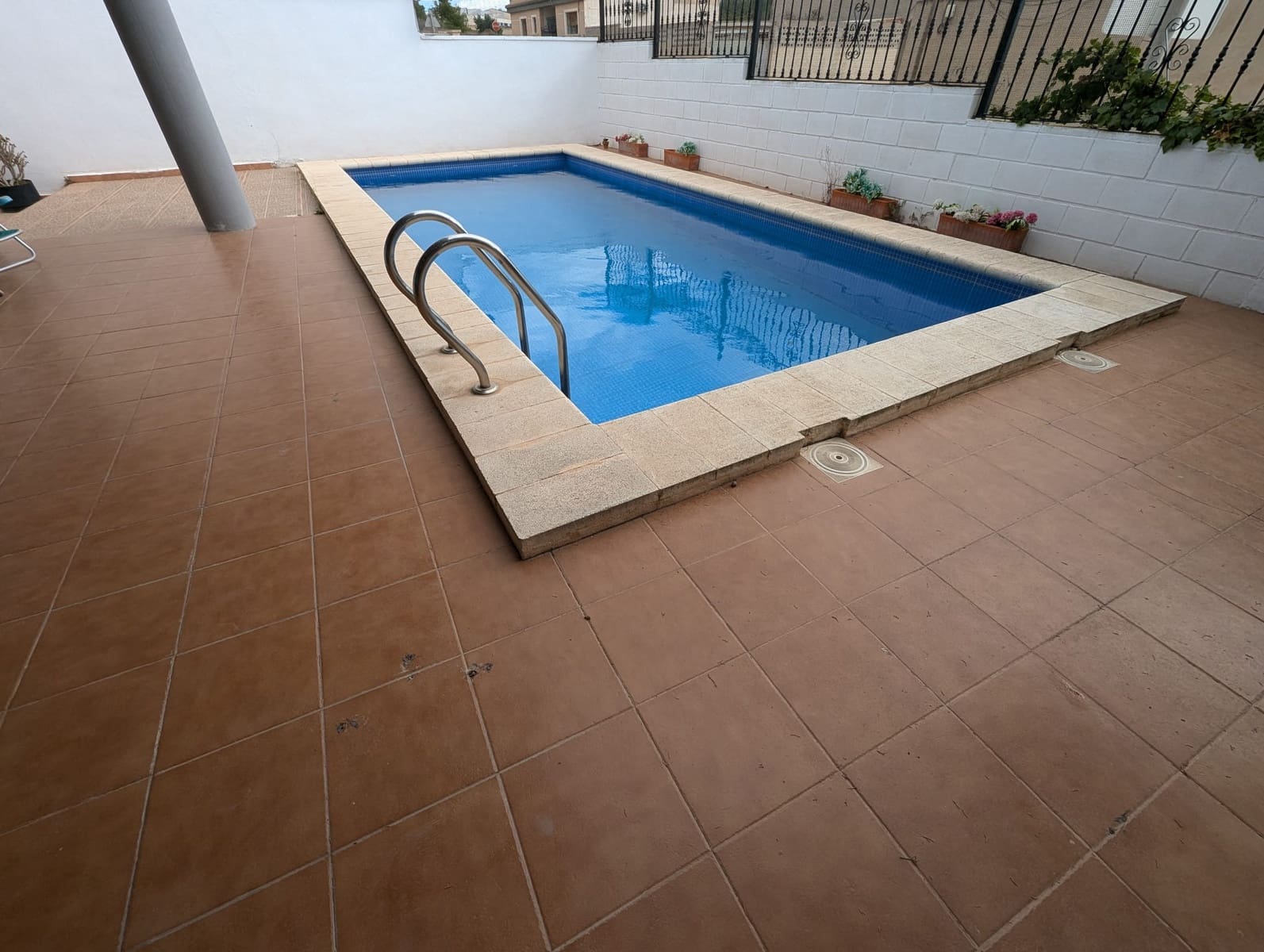 3 chambre Villa/Maison à vendre à Sax avec piscine garage - 325 000 € (Ref: 9386693)