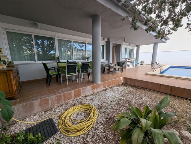 3 soverom Villa til salgs i Sax med svømmebasseng garasje - € 325 000 (Ref: 9386693)