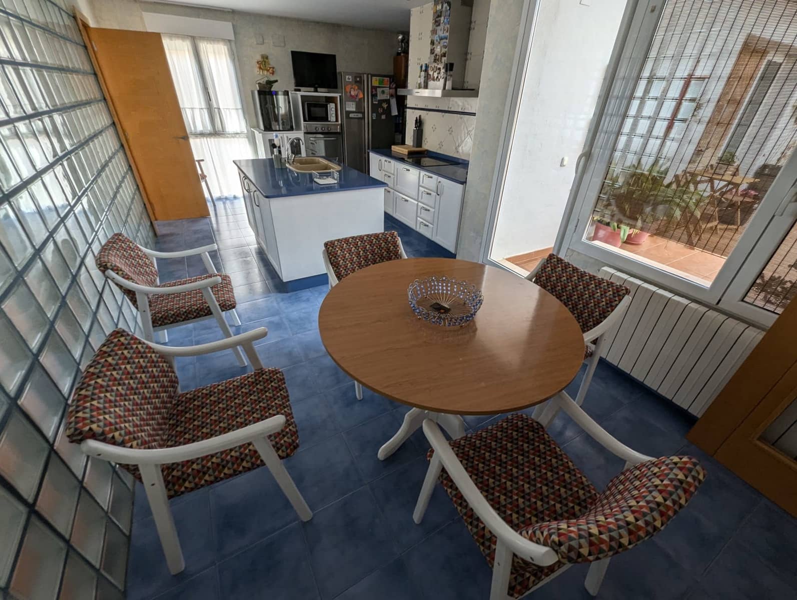 3 soveværelse Villa til salg i Sax med swimmingpool garage - € 298.000 (Ref: 9386693)