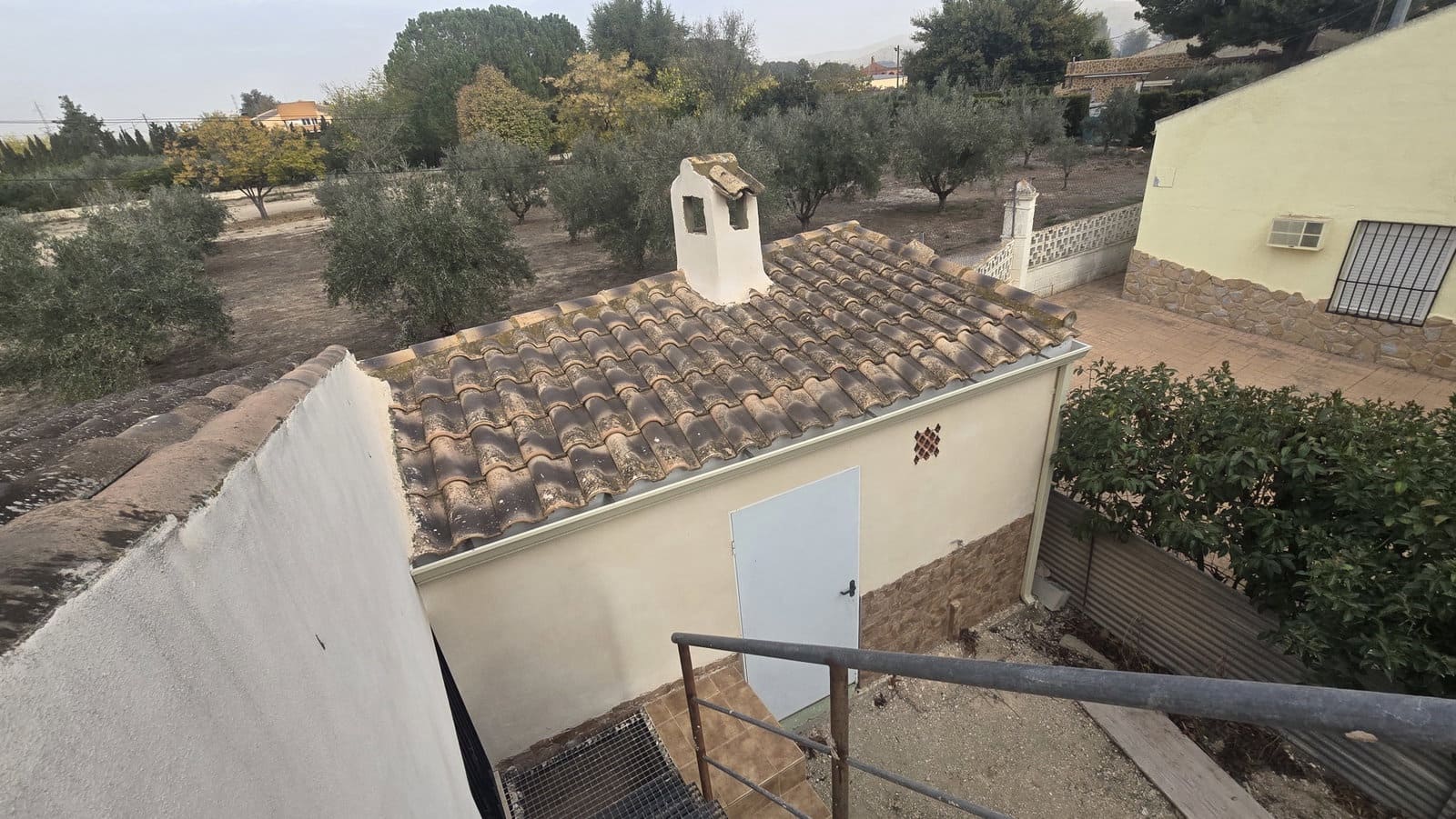 5 slaapkamer Finca/Landhuis te koop in Villena met zwembad garage - € 249.999 (Ref: 9394242)