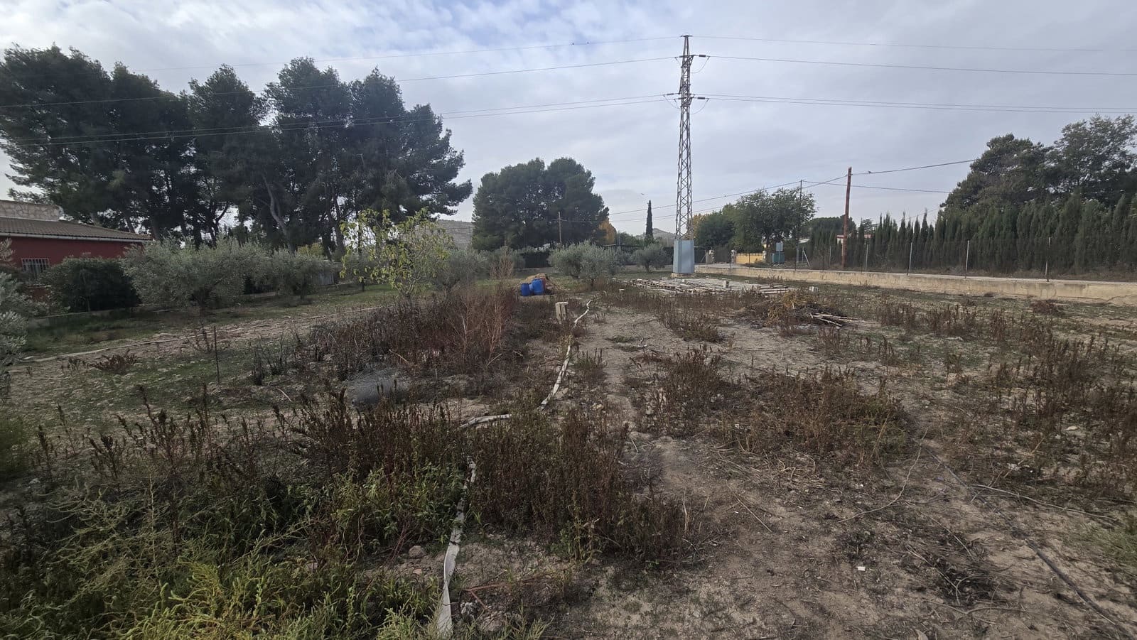 5 slaapkamer Finca/Landhuis te koop in Villena met zwembad garage - € 249.999 (Ref: 9394242)