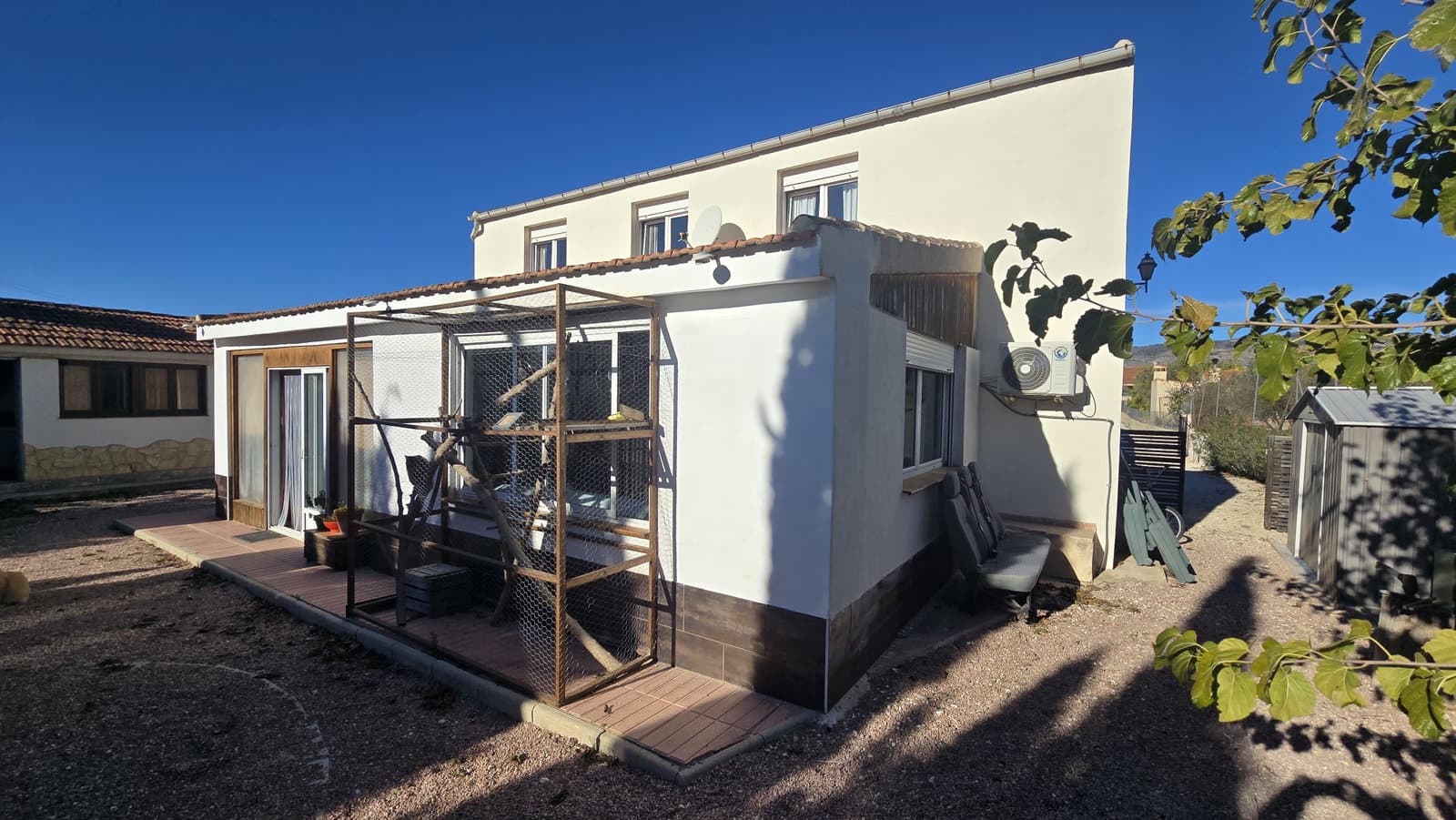 3 bedroom Finca/Country House for sale in Castalla with pool garage - € 234,950 (Ref: 9402503)
