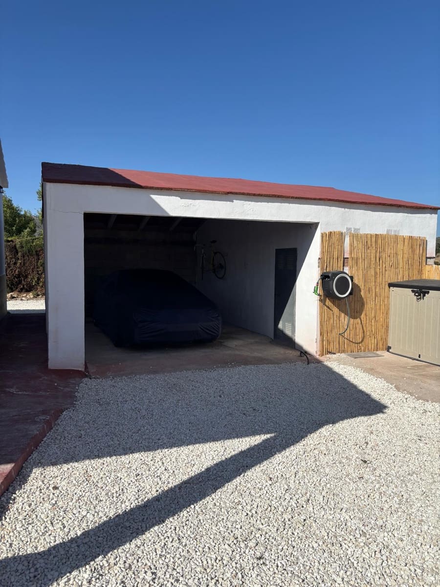 2 slaapkamer Finca/Landhuis te koop in Salinas met zwembad garage - € 180.000 (Ref: 9428128)