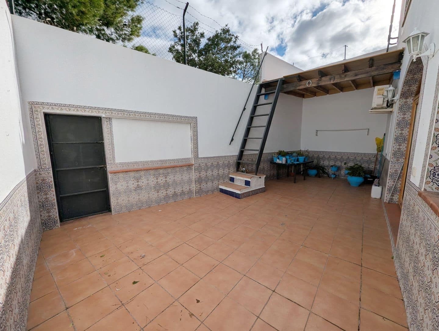 4 quarto Casa em Banda para venda em Sax com garagem - 249 000 € (Ref: 9449687)
