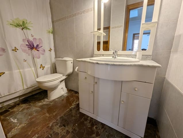 4 soveværelse Byhus til salg i Sax med garage - € 249.000 (Ref: 9449687)