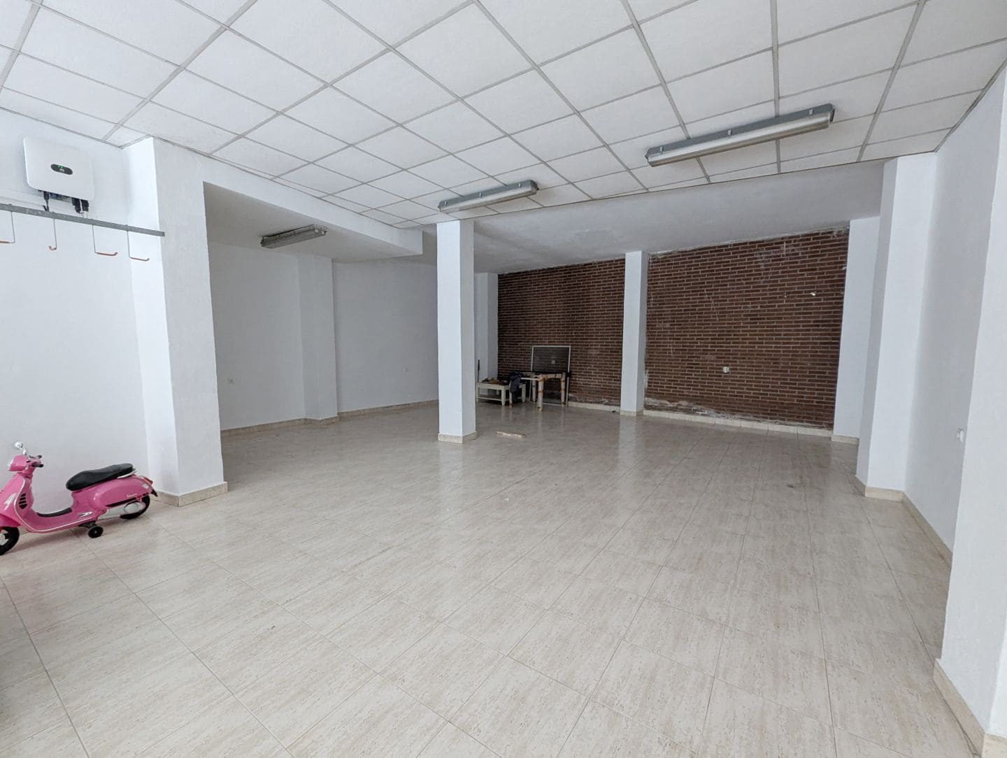 4 bedroom Townhouse for sale in Sax with garage - € 249,000 (Ref: 9449687)