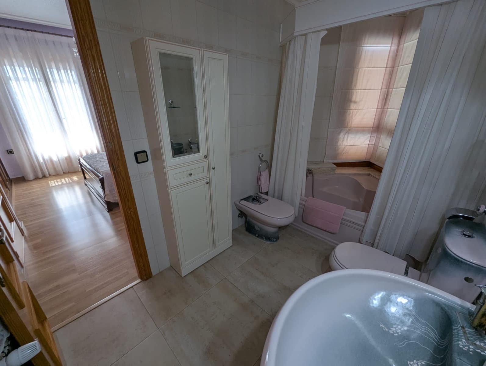 5 bedroom Townhouse for sale in Sax with garage - € 259,000 (Ref: 9450551)