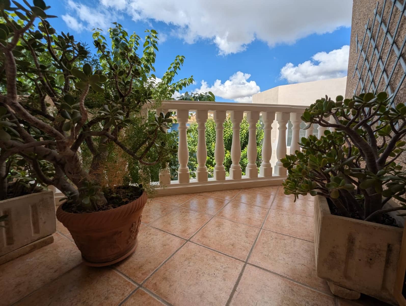 5 bedroom Townhouse for sale in Sax with garage - € 259,000 (Ref: 9450551)