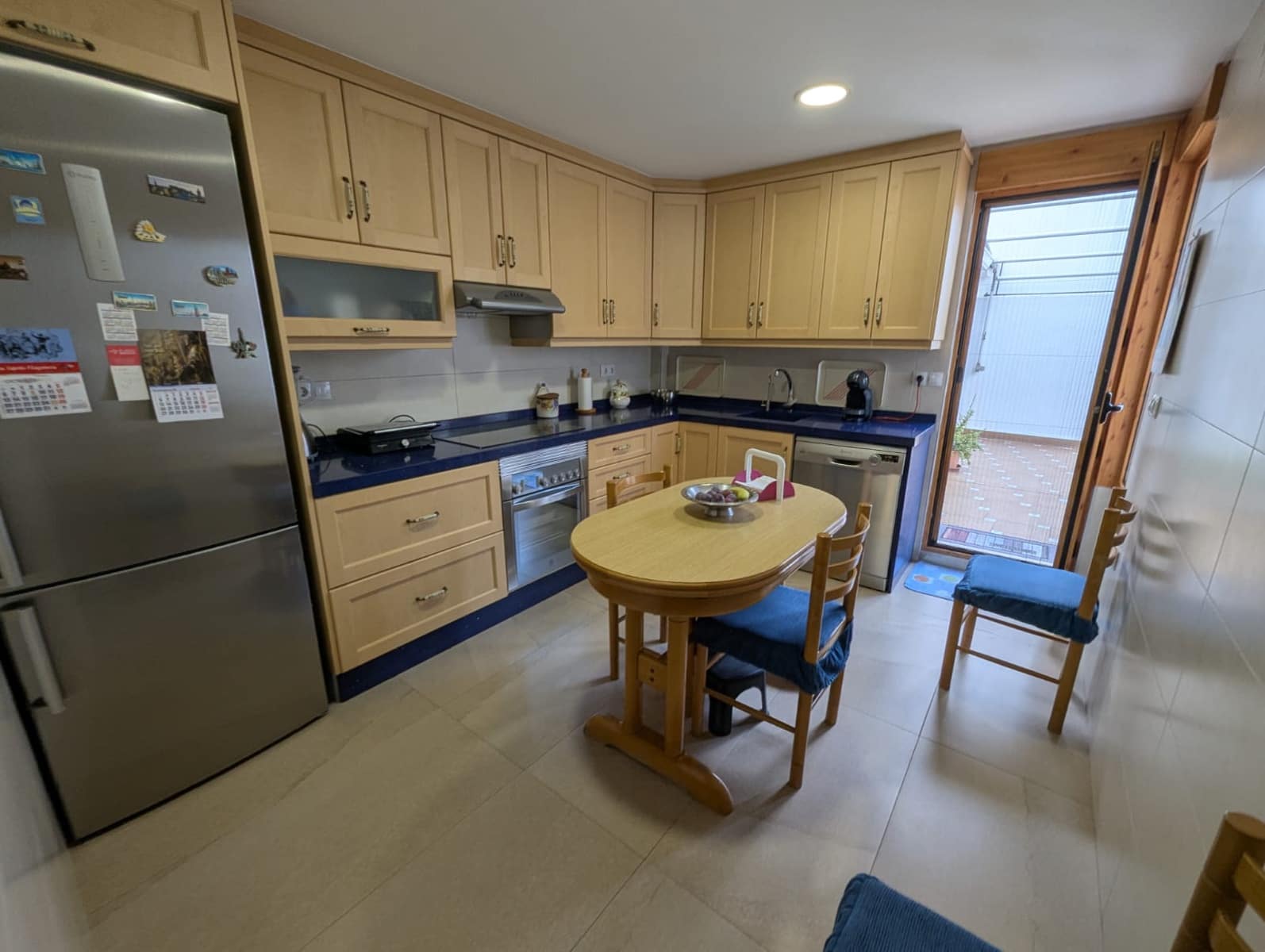 5 bedroom Townhouse for sale in Sax with garage - € 259,000 (Ref: 9450551)