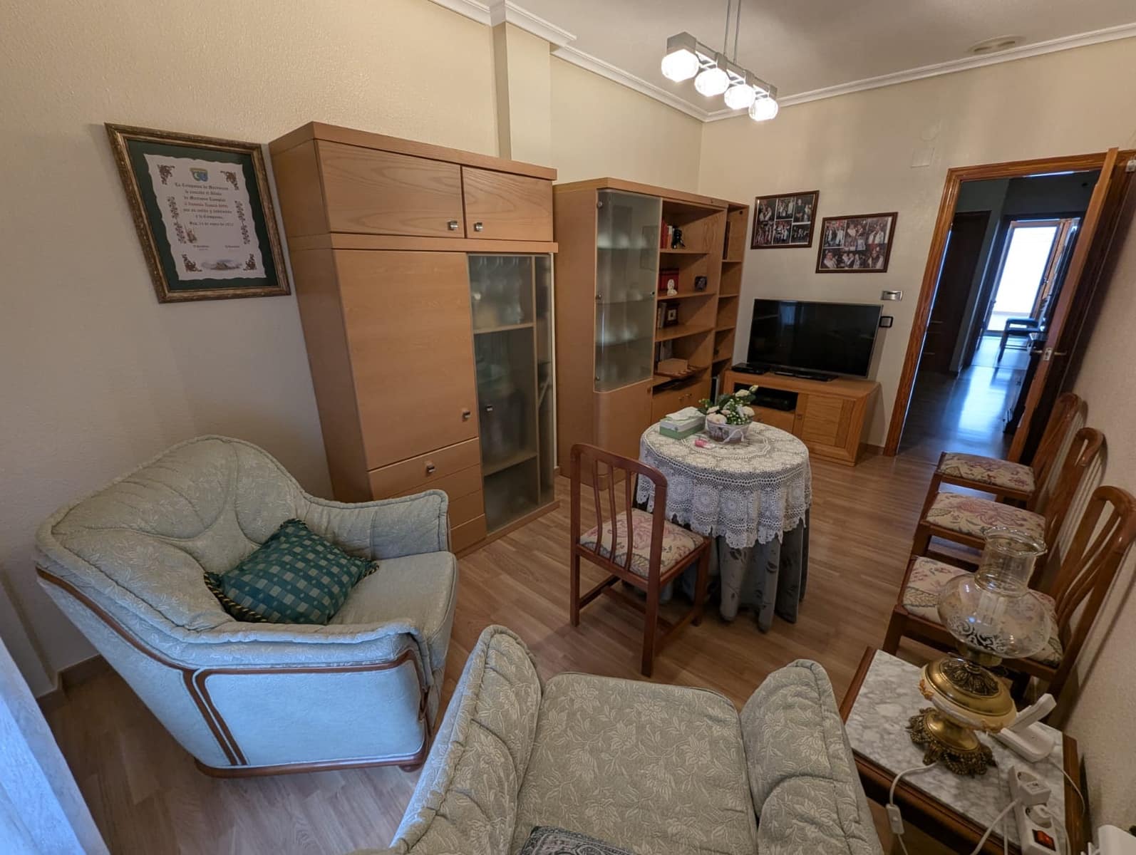 5 bedroom Townhouse for sale in Sax with garage - € 259,000 (Ref: 9450551)