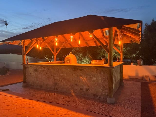 7 sovrum Finca/Hus på landet till salu i Salinas med pool garage - 379 995 € (Ref: 9459447)