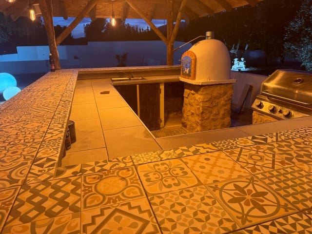 7 sovrum Finca/Hus på landet till salu i Salinas med pool garage - 379 995 € (Ref: 9459447)