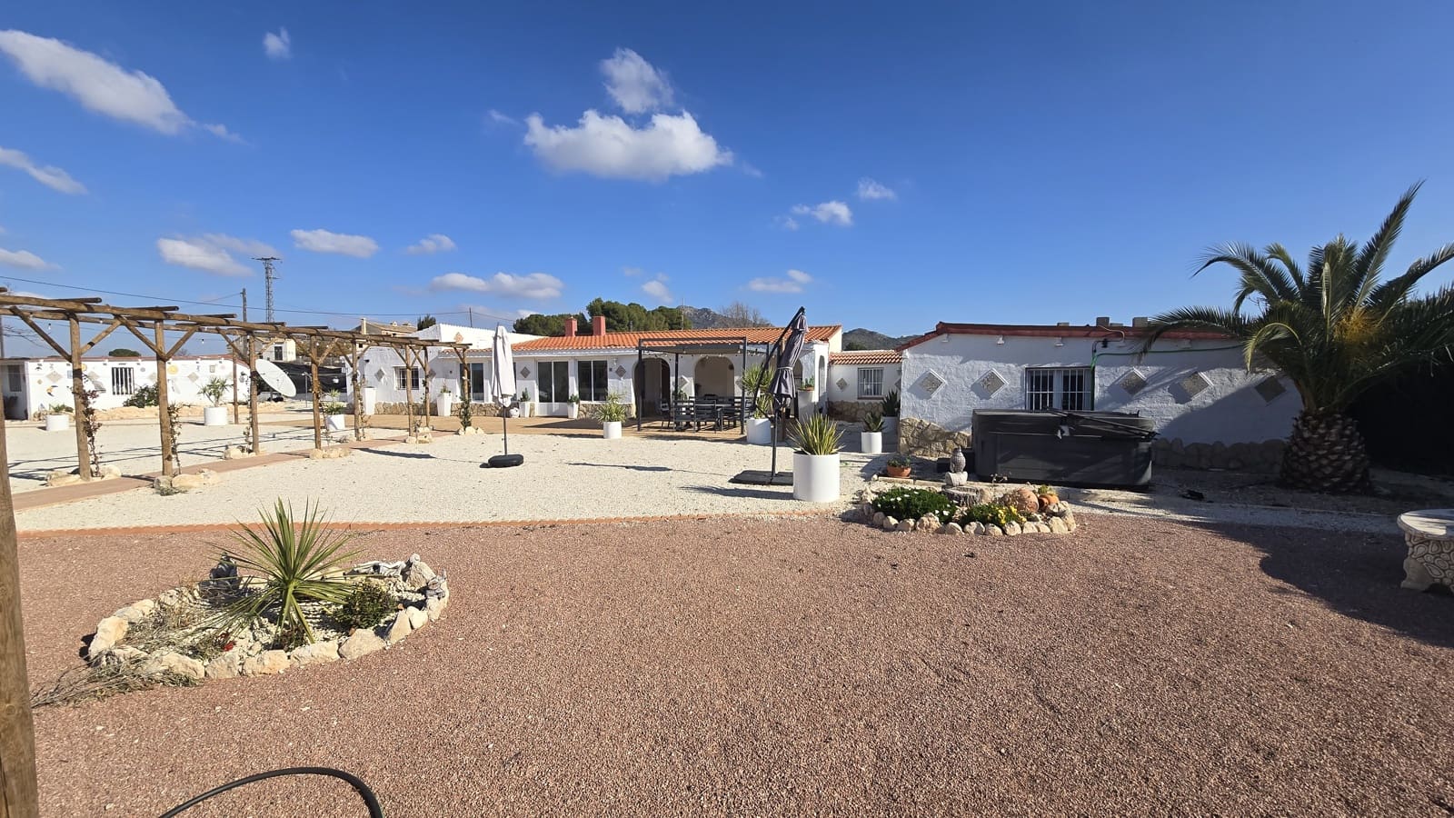 7 sovrum Finca/Hus på landet till salu i Salinas med pool garage - 379 995 € (Ref: 9459447)