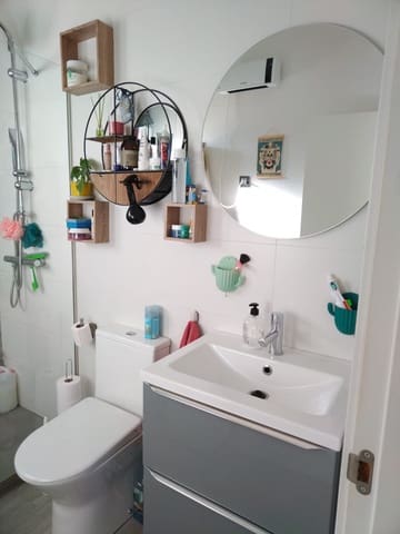 3 sypialnia Finka/Dom wiejski na sprzedaż w Sax z basenem garażem - 315 000 € (Ref: 9488492)