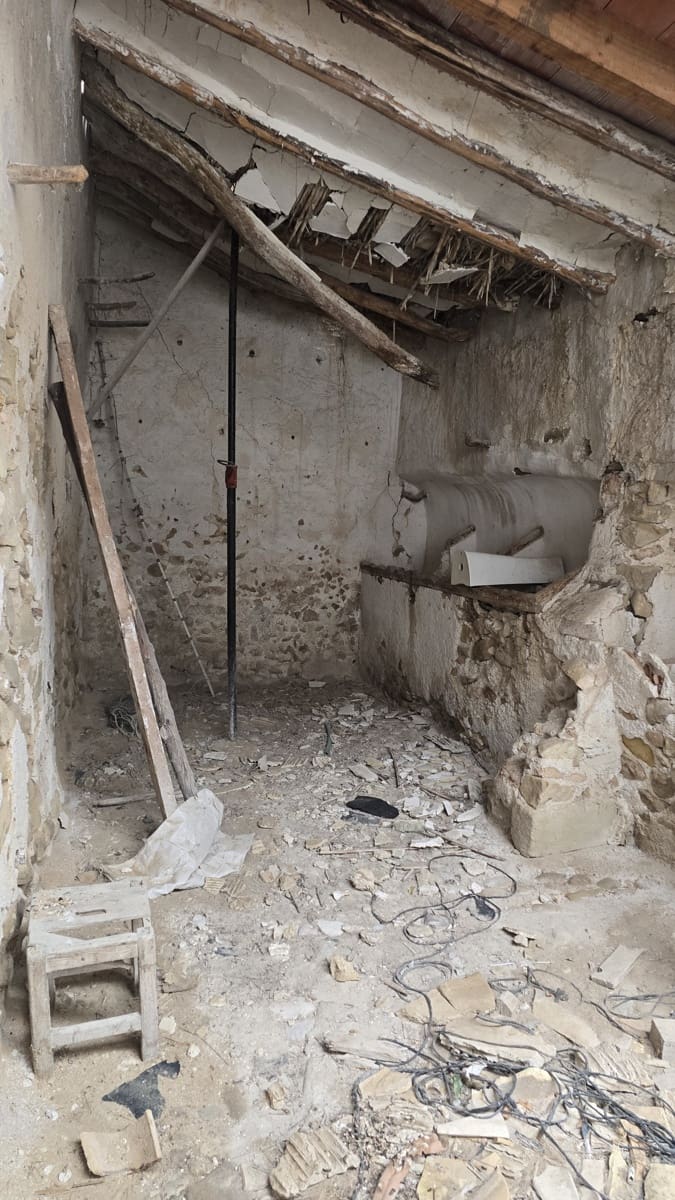 8 bedroom Finca/Country House for sale in Salinas with garage - € 279,000 (Ref: 9488513)