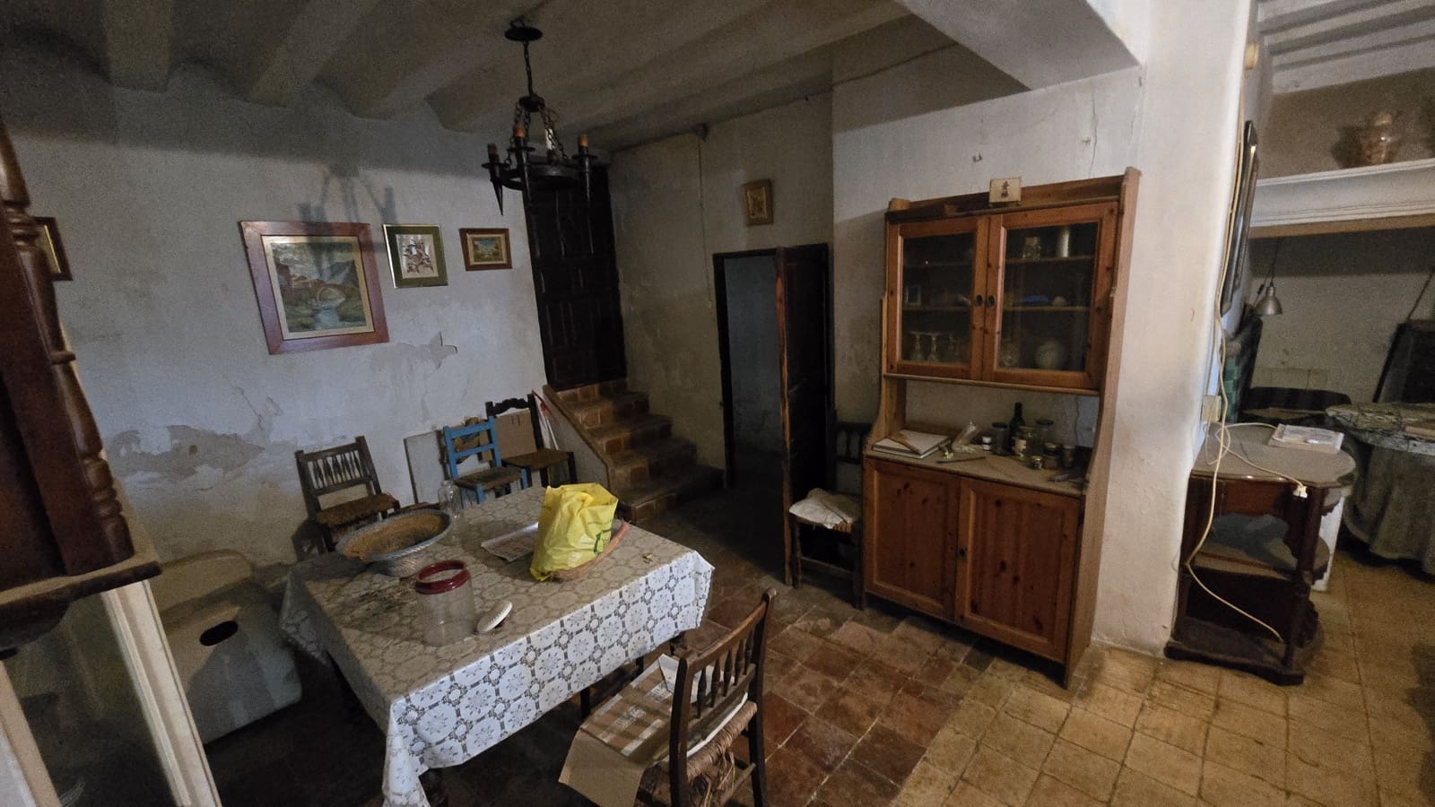 8 bedroom Finca/Country House for sale in Salinas with garage - € 279,000 (Ref: 9488513)