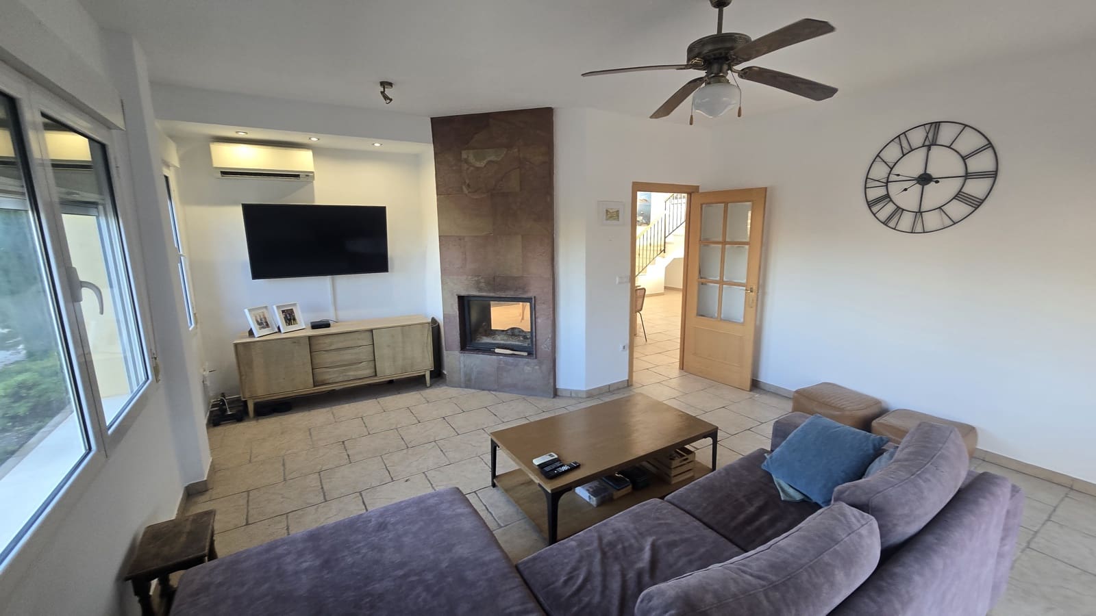 4 slaapkamer Villa te koop in Sax met zwembad garage - € 470.000 (Ref: 9491649)