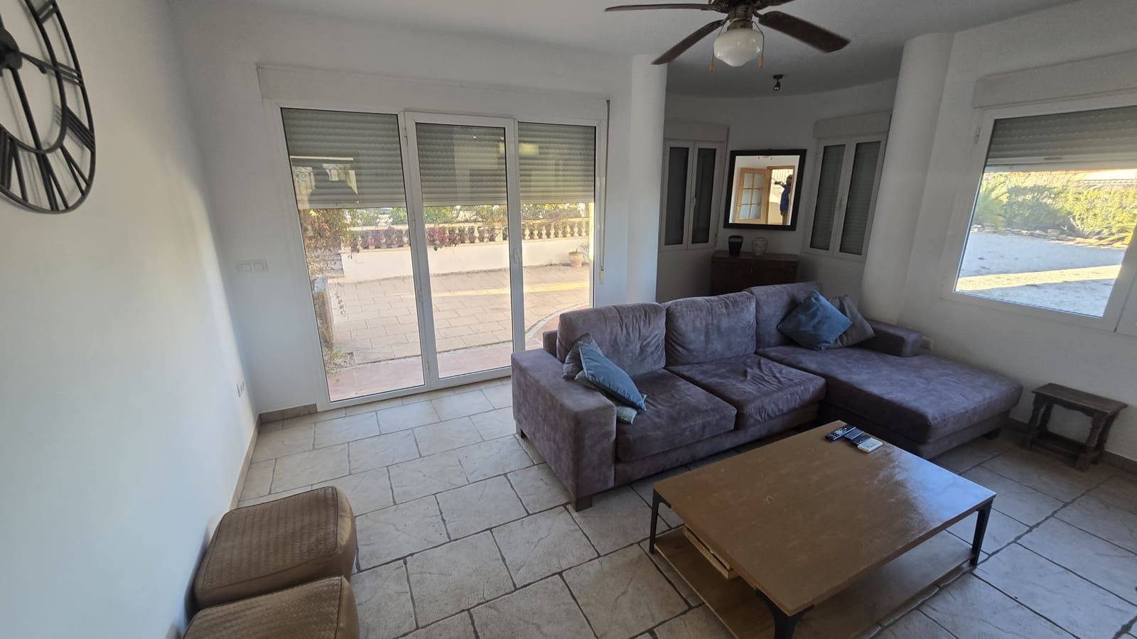 4 slaapkamer Villa te koop in Sax met zwembad garage - € 470.000 (Ref: 9491649)