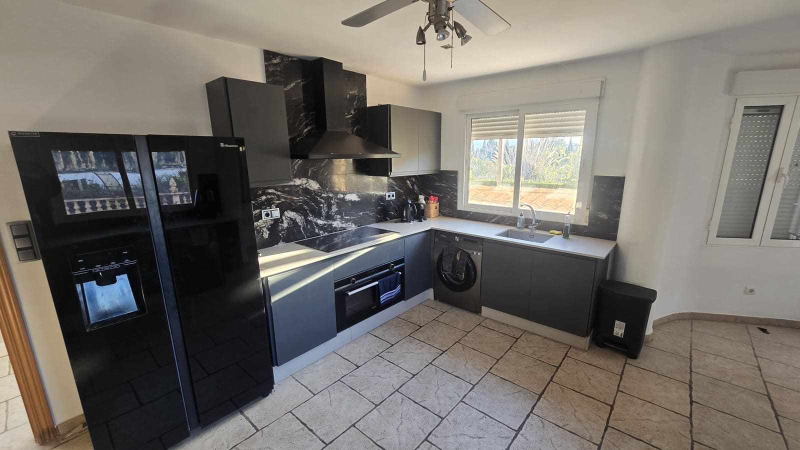 4 slaapkamer Villa te koop in Sax met zwembad garage - € 470.000 (Ref: 9491649)