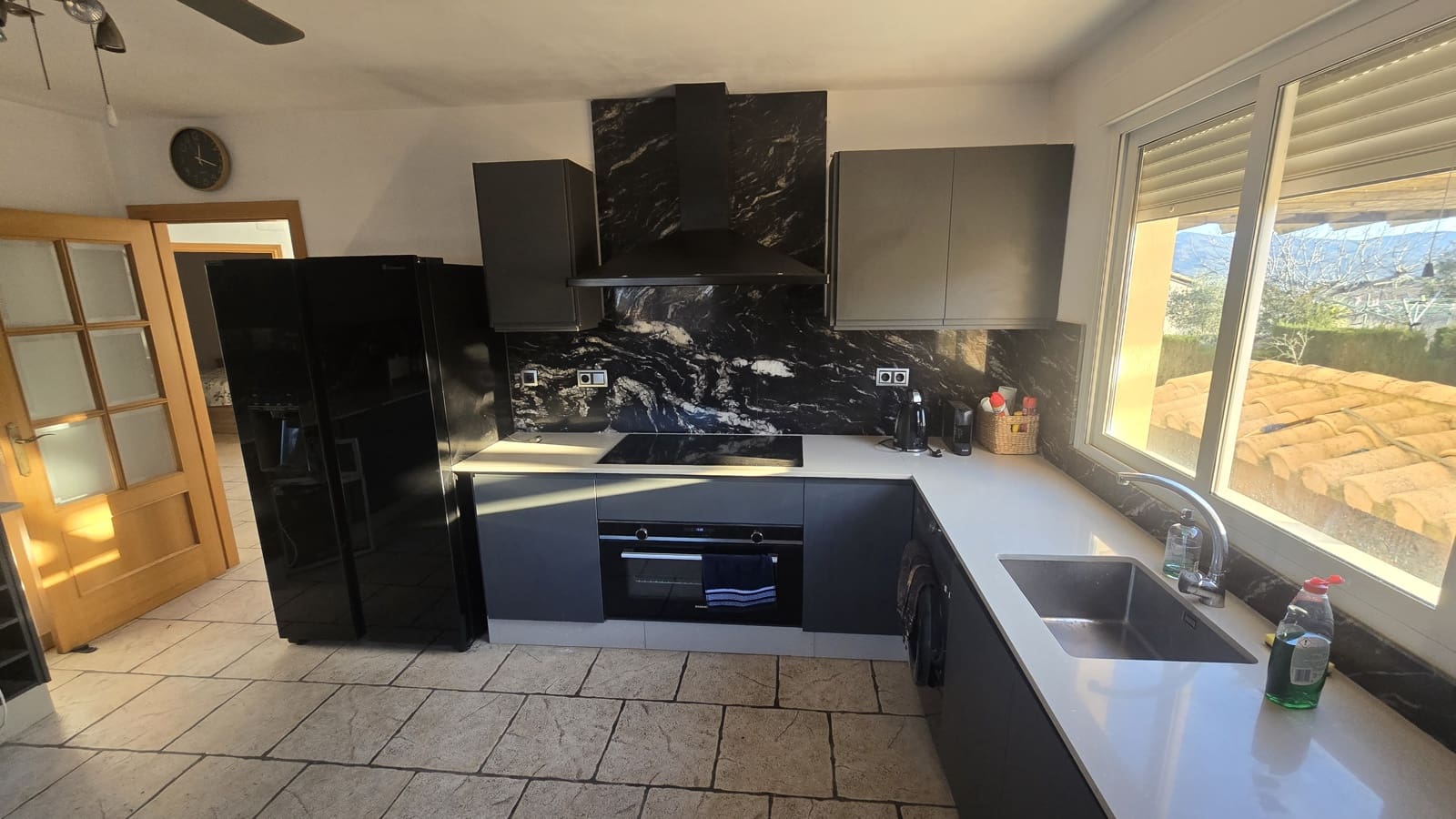 4 slaapkamer Villa te koop in Sax met zwembad garage - € 470.000 (Ref: 9491649)