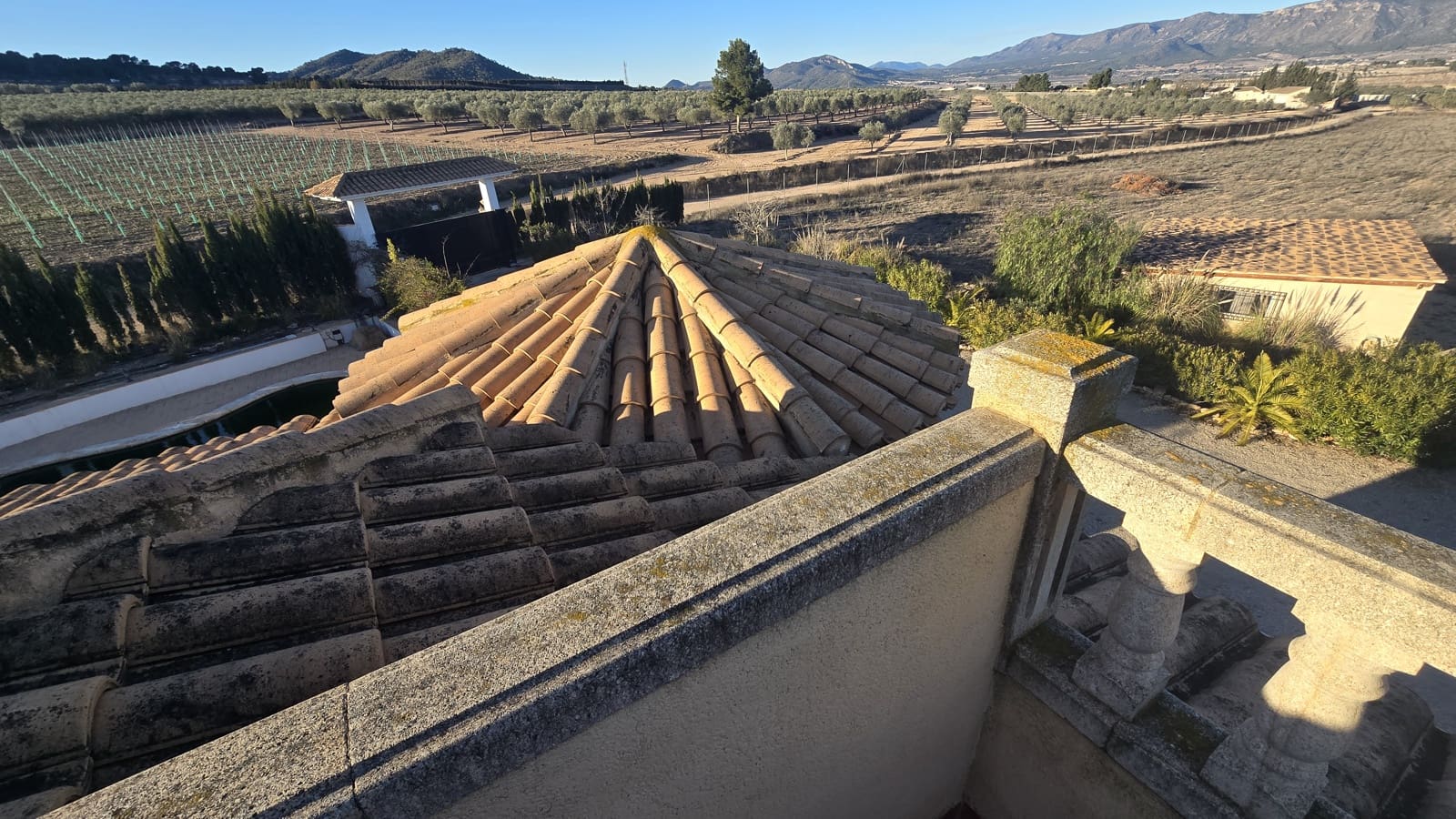 4 slaapkamer Villa te koop in Sax met zwembad garage - € 470.000 (Ref: 9491649)